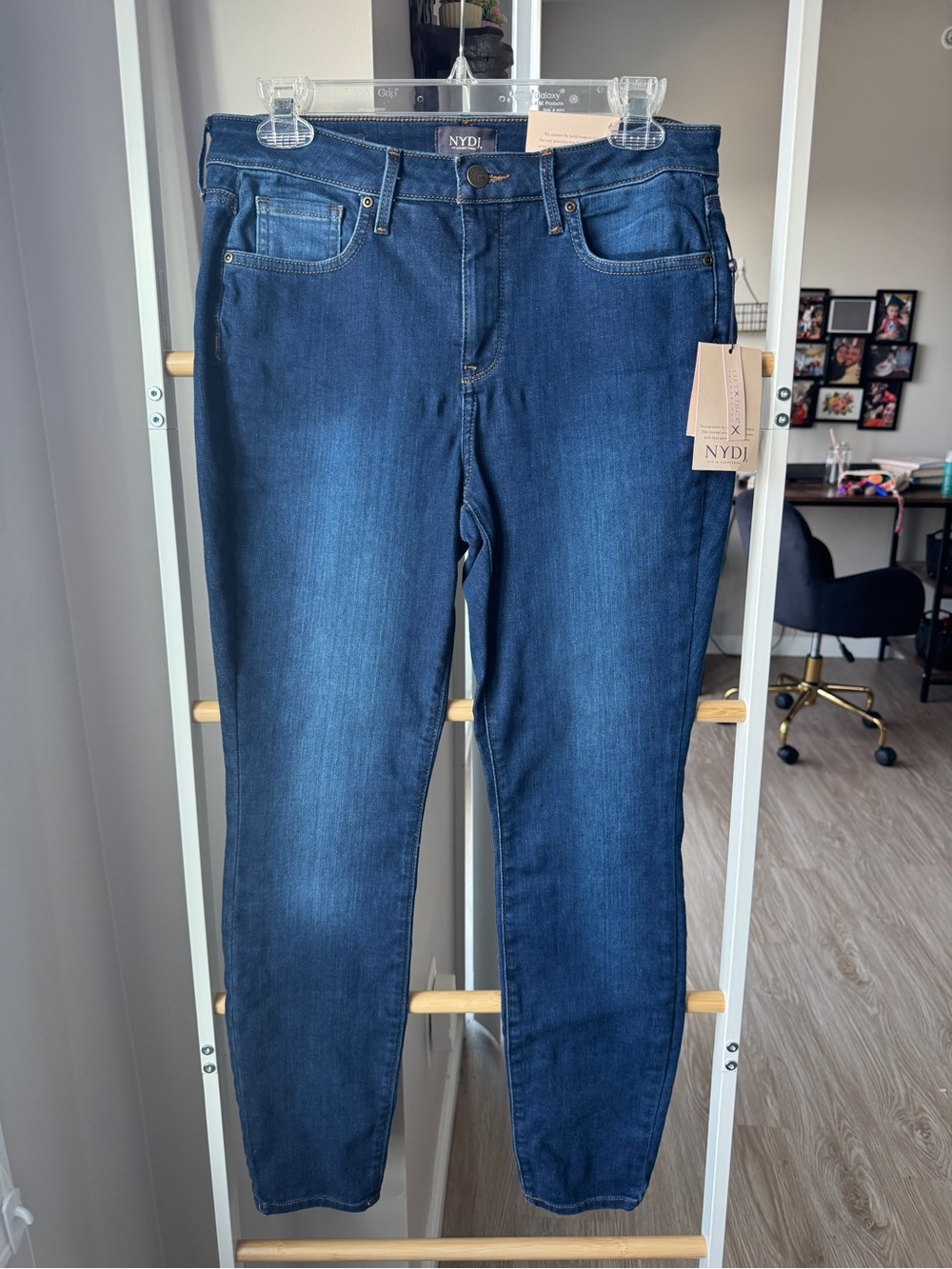 NYDJ Women’s Ami Skinny Jeans Size 6 Lift X Tuck Dark Wash Denim Fall Layering